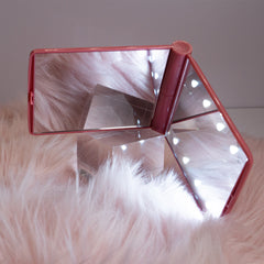 Genovie Compact LED Mirror